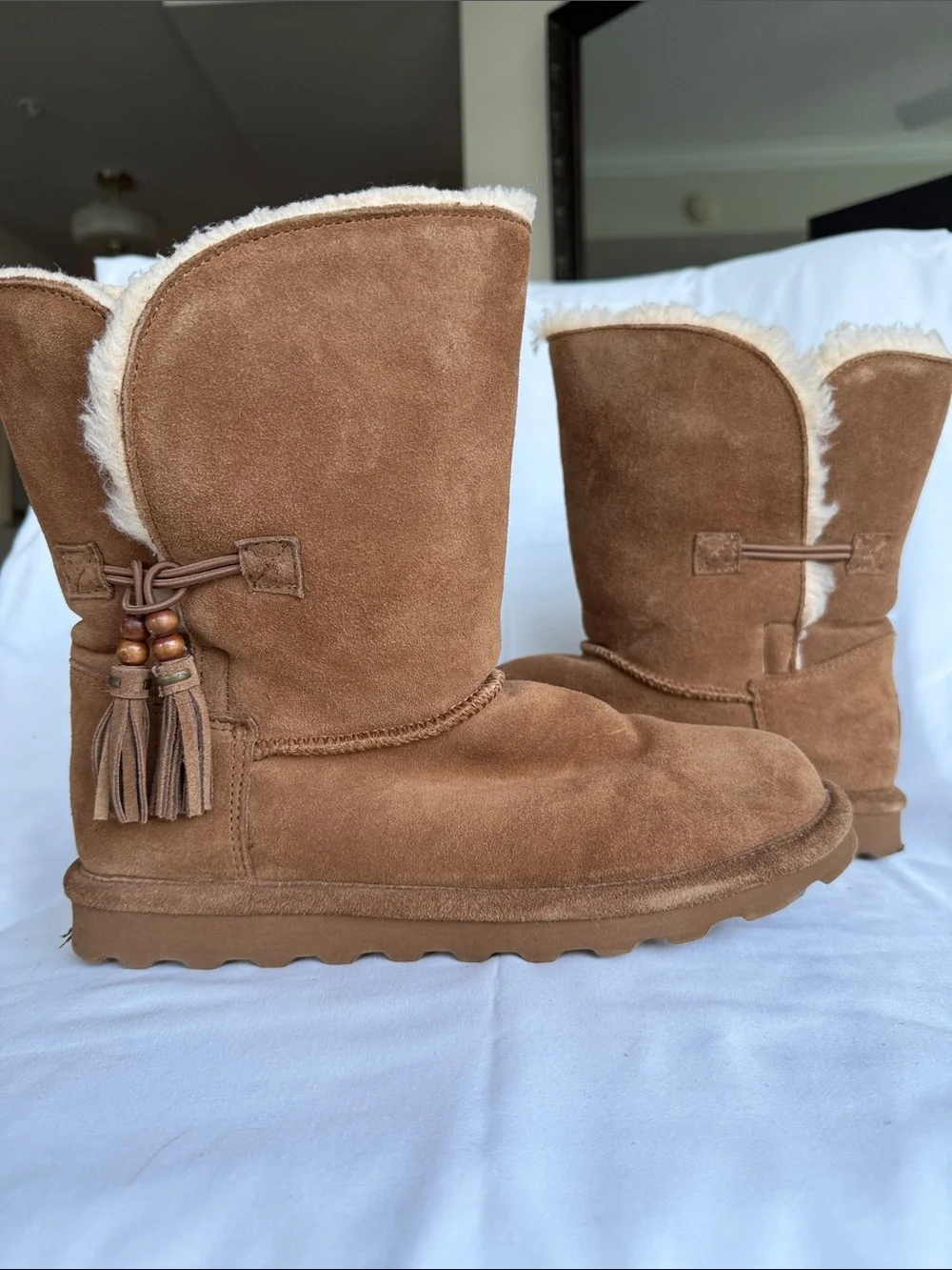 BearPaw Women's Brown Suede Shearling Tassel Winter Boots, Size 9